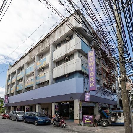 New York Hotel Miami Quezon City Exterior foto